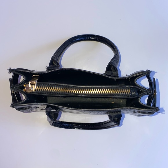 Purse. - Picture 2 of 2